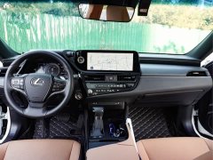 Lexus ES 300h Edition - фото 19
