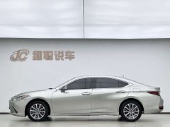 Lexus ES 260 Edition - фото 3