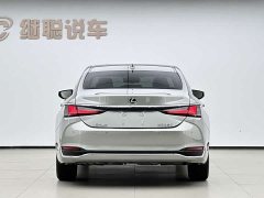 Lexus ES 260 Edition - фото 4
