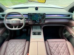 NIO ES8 Six-seater Executive Deluxe Edition - фото 8