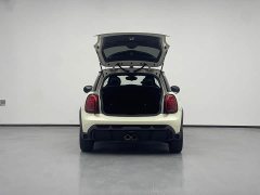 MINI JCW 2023 2.0T JOHN COOPER WORKS Pat Moss Commemorative Edition - фото 18