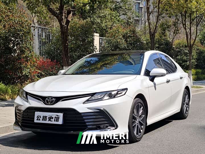 Toyota Camry 2021 2.5G Deluxe Edition - автомобиль из Китая