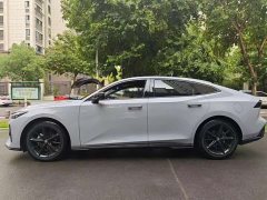 Changan UNI-V 1.5T Premium Version - фото 15