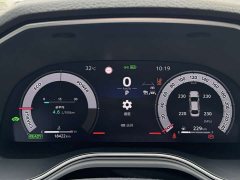 2.5L XLEPremium Edition - фото 13
