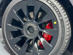 Tesla Model Y Edition - фото 17