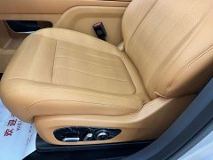 BMW eπ008 six-seater extended range Jiayue version - фото 15