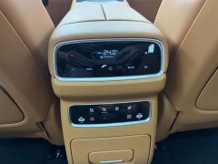 BMW eπ008 six-seater extended range Jiayue version - фото 18