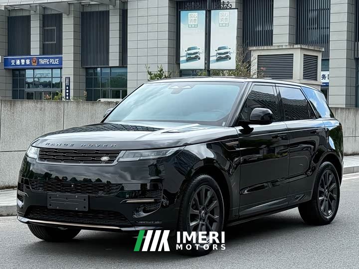 Land Rover 400PS Dynamic SE - автомобиль из Китая