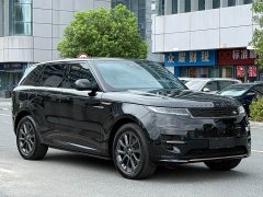 Land Rover 400PS Dynamic SE - фото 2
