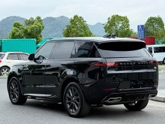 Land Rover 400PS Dynamic SE - фото 4