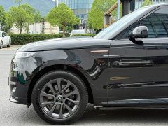 Land Rover 400PS Dynamic SE - фото 7