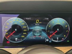 Mercedes-Benz E-Class facelift E 300 L luxury - фото 18