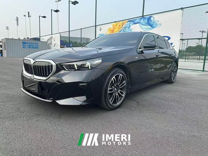 BMW 5 Series 530Li Leading M Sports Package - автомобиль из Китая