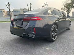 BMW 5 Series 530Li Leading M Sports Package - фото 11