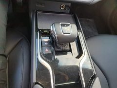 Hongqi E-QM5 Edition - фото 14