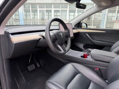 Tesla Model Y rear-wheel drive version - фото 16
