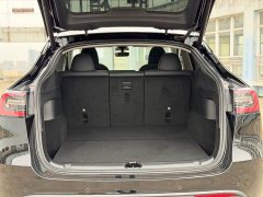 Tesla Model Y rear-wheel drive version - фото 17