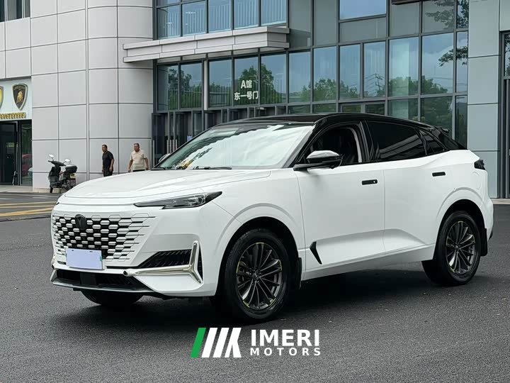 Changan UNI-K 2.0T Luxury Version - автомобиль из Китая