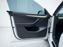 Tesla Model Y Edition - фото 11