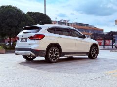 BMW X1 sDrive20Li Deluxe Version - фото 4