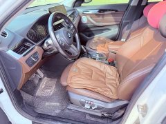 BMW X1 sDrive20Li Deluxe Version - фото 9