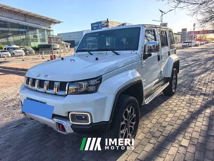 Beijing off-road BJ40 2023 2.0T automatic four-wheel drive city hunter version knight type - автомобиль из Китая