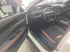 Changan UNI-V 1.5T Deluxe Version - фото 16