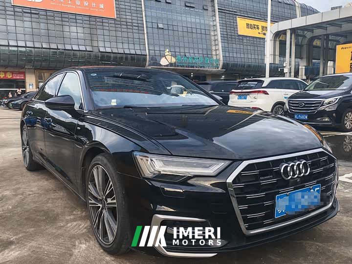 Audi A6L 55 TFSI quattro Deluxe Version - автомобиль из Китая