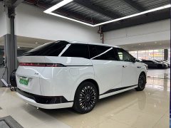 Xpeng X9 EV 740Ultra Long Range Max - фото 7