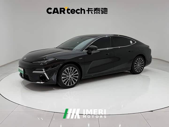 Geely 8 130km EM-i Flagship Edition - автомобиль из Китая