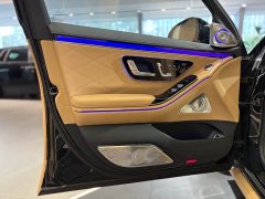 Maybach S-Class 2022 S 680 4MATIC Virgil Abloh Limited Edition - фото 9