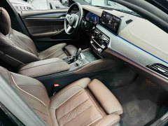 BMW 5 Series 530Li Exclusive M Sports Package - фото 10