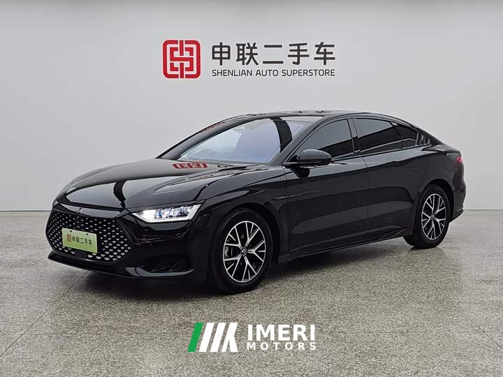 BYD DM-i 121KM Premium Version - автомобиль из Китая