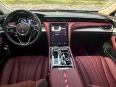 Hongqi H5 PHEV 170 Edition - фото 6