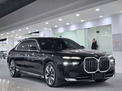 BMW 7 740Li Deluxe Version Luxury - фото 3