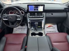 Toyota Land Cruiser (Import) LC300 3.5T VX-R 70th Anniversary Edition - фото 10