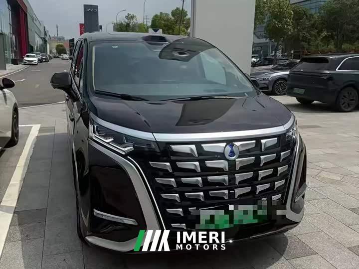 Denza D9 DM-i Smart Drive Edition 1020 AWD Version - автомобиль из Китая