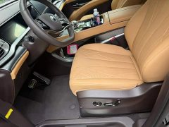 Denza D9 DM-i Smart Drive Edition 1020 AWD Version - фото 2