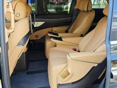 Denza D9 DM-i Smart Drive Edition 1020 AWD Version - фото 8