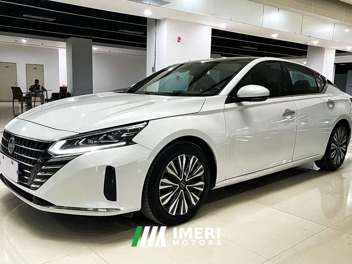 Nissan 2.0L XL-TLS Edition