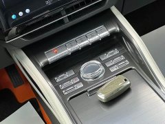 Lexus Nautilus 2023 2.0T AWD Presidential - фото 5