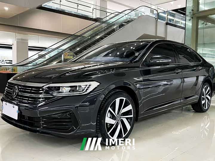 Volkswagen 300TSI DSG Edition