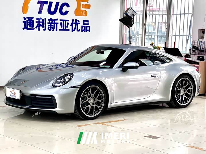 Porsche 911 Carrera 3.0T - автомобиль из Китая