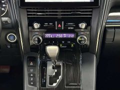 Lexus LM 300h Edition - фото 14
