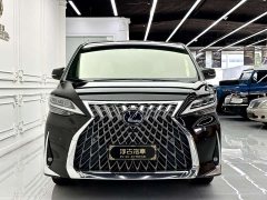 Lexus LM 300h Edition - фото 2