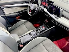 Volkswagen Golf 2021 280TSI DSG Pro First Edition - фото 19