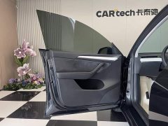 Tesla Model Y Edition - фото 15
