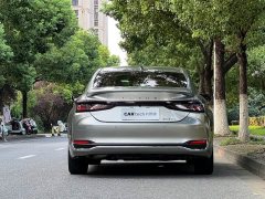 Lexus ES 300h Edition - фото 6