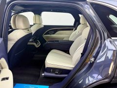 Bentley Bentayga 2024 4.0T V8 Long Wheelbase Yadu Edition - фото 8