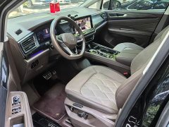 Volkswagen 380TSI Premium Edition - фото 4
